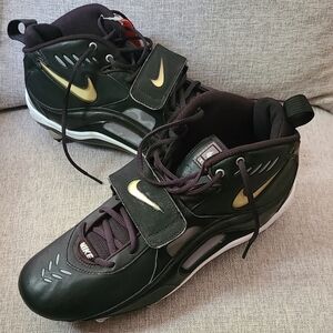 Nike Black Football Cleats Size 11.5M New Team Code D 3/4  With Adjustment Tool